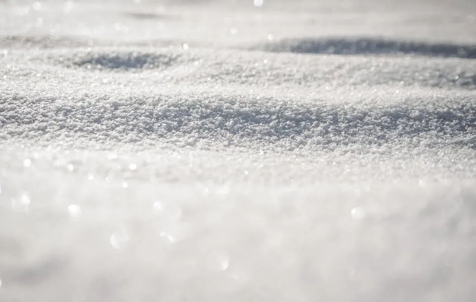 川端康成《雪国》